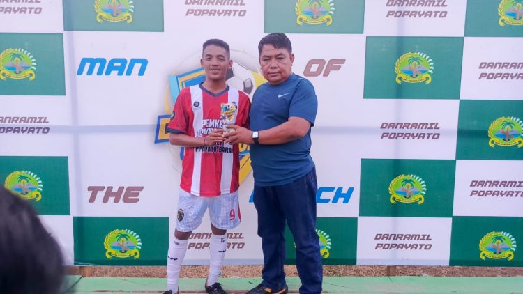 Danramil Cup ; “Striker terbaik Alzar FC”