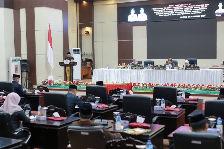 Paripurna DPRD ke-27: Penyampaian Nota Pengantar Ranperda APBD  dan Penetapan Propemperda 2026