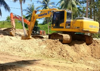 Para Pelaku Usaha Lokal Lakukan Normalisasi: Upaya Kolaboratif untuk Mengatasi Banjir Lumpur