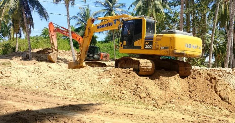 Para Pelaku Usaha Lokal Lakukan Normalisasi: Upaya Kolaboratif untuk Mengatasi Banjir Lumpur