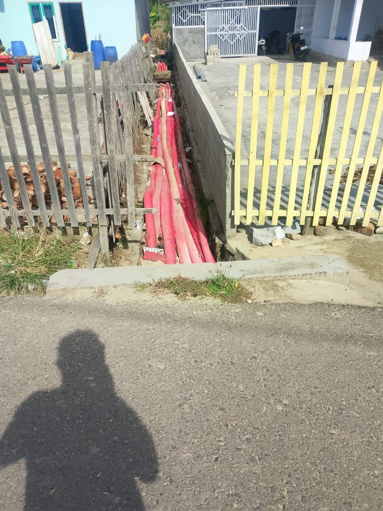 Drainase Tersumbat Gaban Merah, Warga Hutino Mengeluh