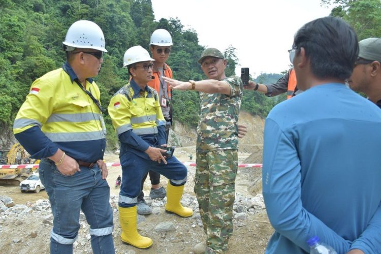 BUPATI, WABUP, DAN DPRD POHUWATO TURUN LANGSUNG KE LOKASI PERUSAHAAN