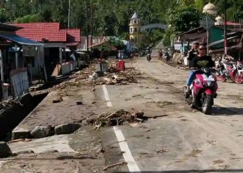 LUMPUR PEKAT TERJANG MOODULIO PASCA BANJIR MUARA BONE, BPBD BONEBOLANGO GERAK CEPAT