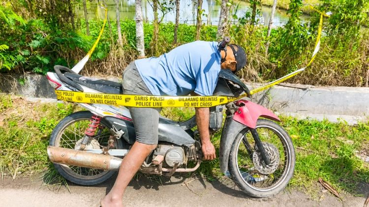 Misteri Desa Pone: pria tewas tengkurap di atas motor Tampa indentitas, polisi selidiki
