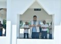 Rahmat Gobel Pimpin Sholat Dzuhur Di Mesjid Rujab Bupati Pohuwato
