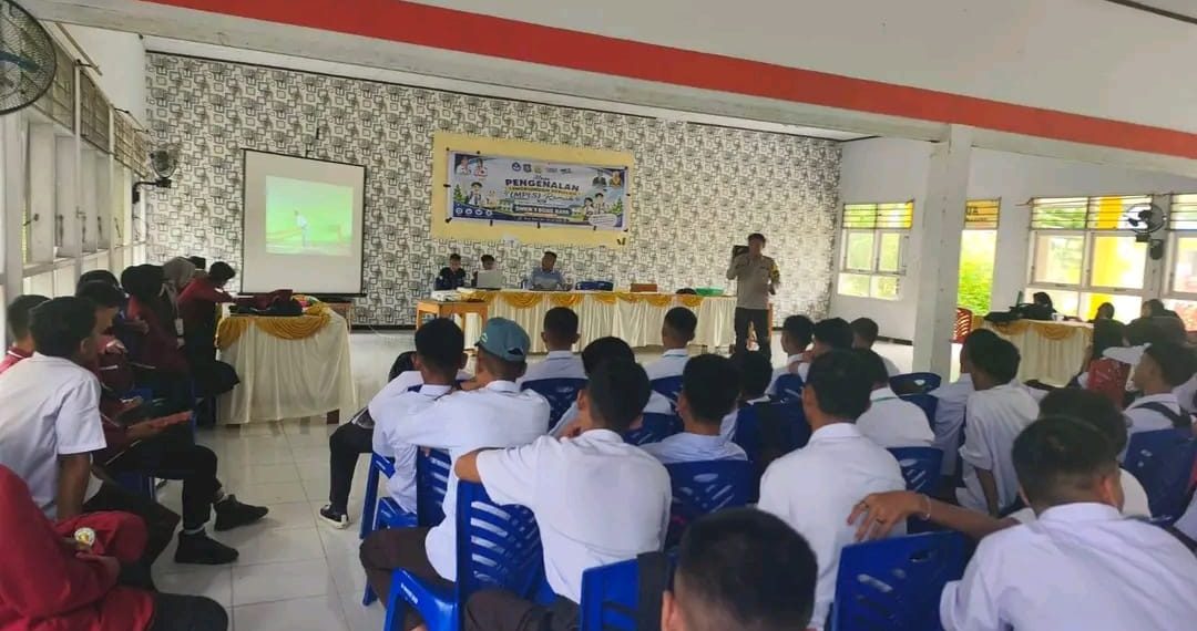 Polsek Bone Raya Gelar Penyuluhan NAPZA & Wawasan Kebangsaan Untuk Siswa Baru
