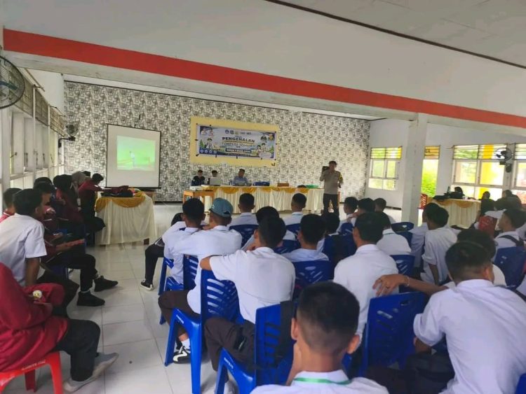 Polsek Bone Raya Gelar Penyuluhan NAPZA & Wawasan Kebangsaan Untuk Siswa Baru