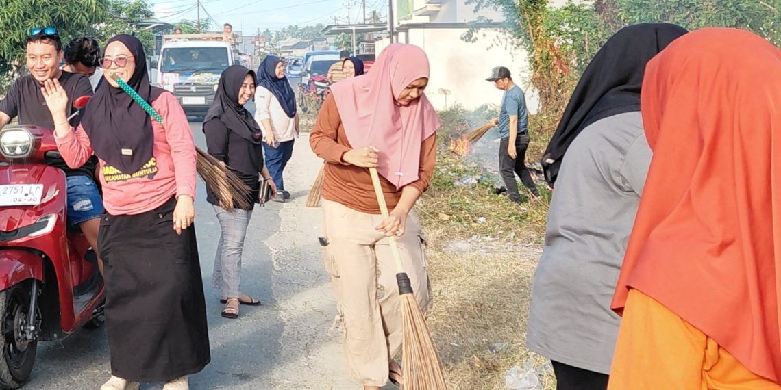 Jum’at Bersih: BUNTULIA BASAPU” Bebas Sampah & Puputo”